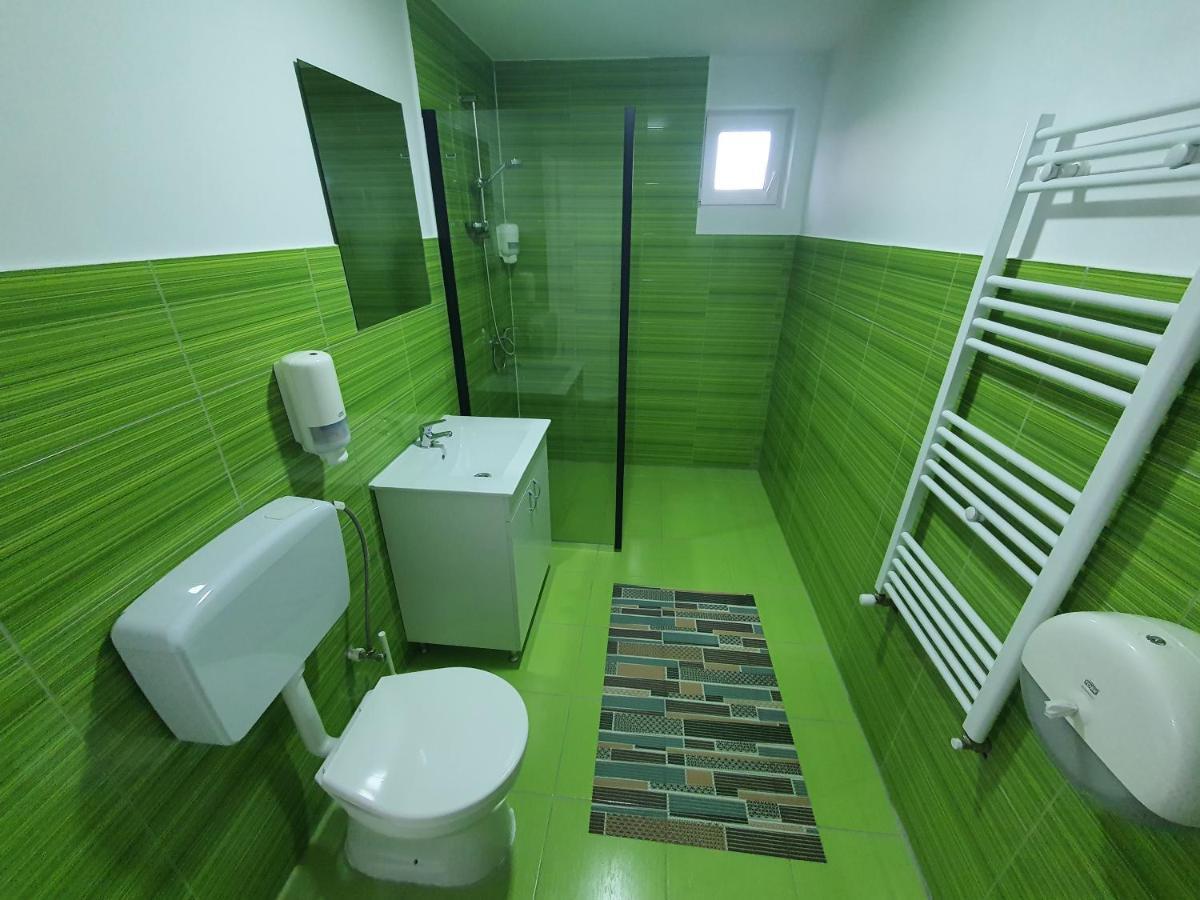 Casa Elis Piscina, Jacuzzy , Sauna, Ciubar Merei Bagian luar foto