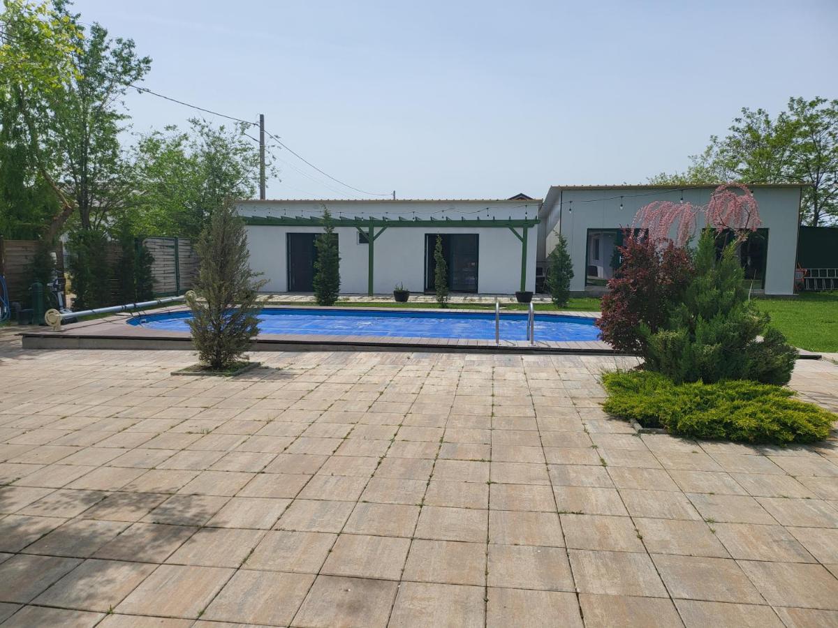 Casa Elis Piscina, Jacuzzy , Sauna, Ciubar Merei Bagian luar foto